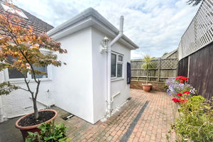 Warmdene Way